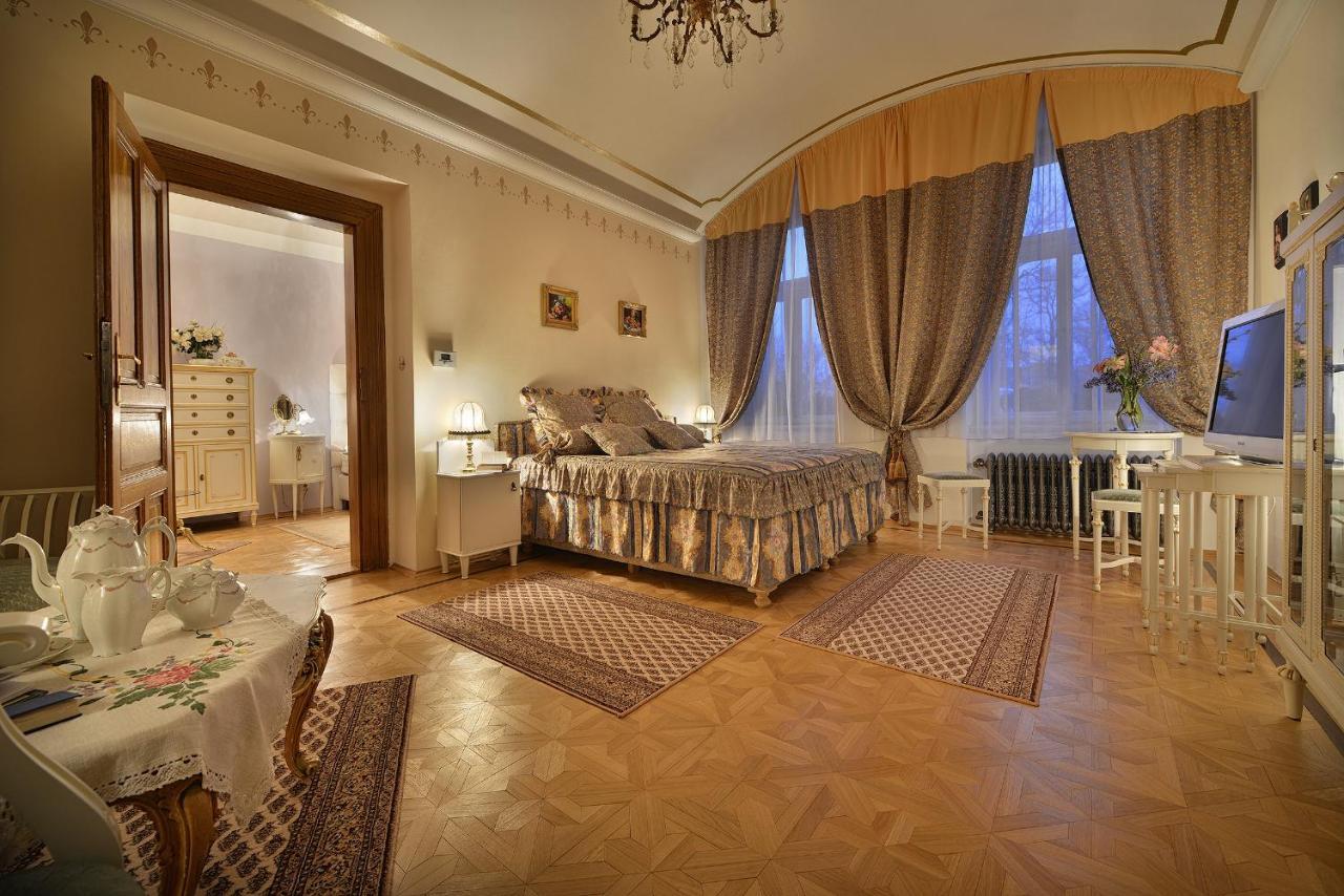 Apartman Dalia Janackovo Nabrezi Prague Luaran gambar