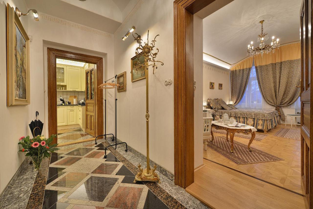 Apartman Dalia Janackovo Nabrezi Prague Luaran gambar