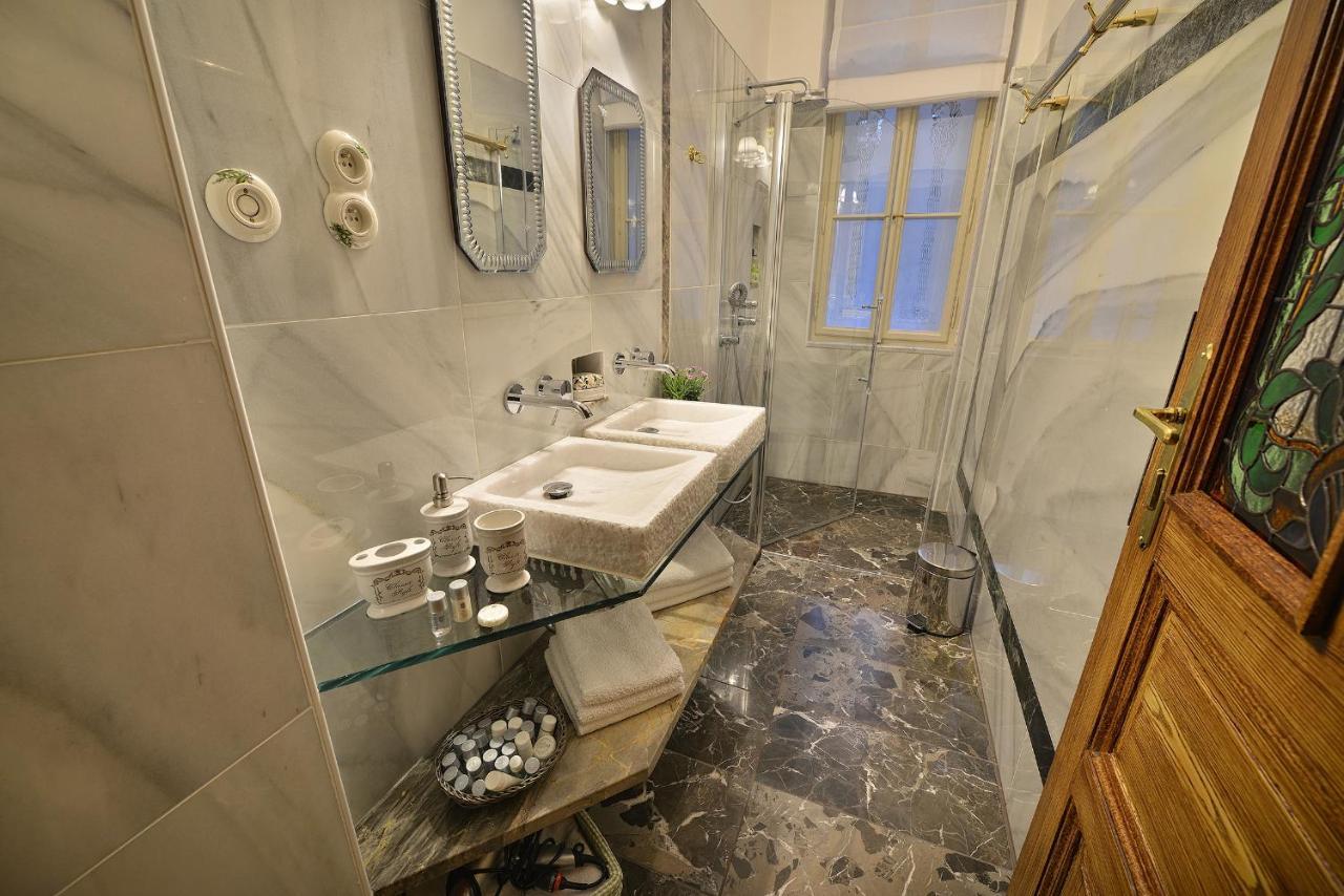 Apartman Dalia Janackovo Nabrezi Prague Luaran gambar