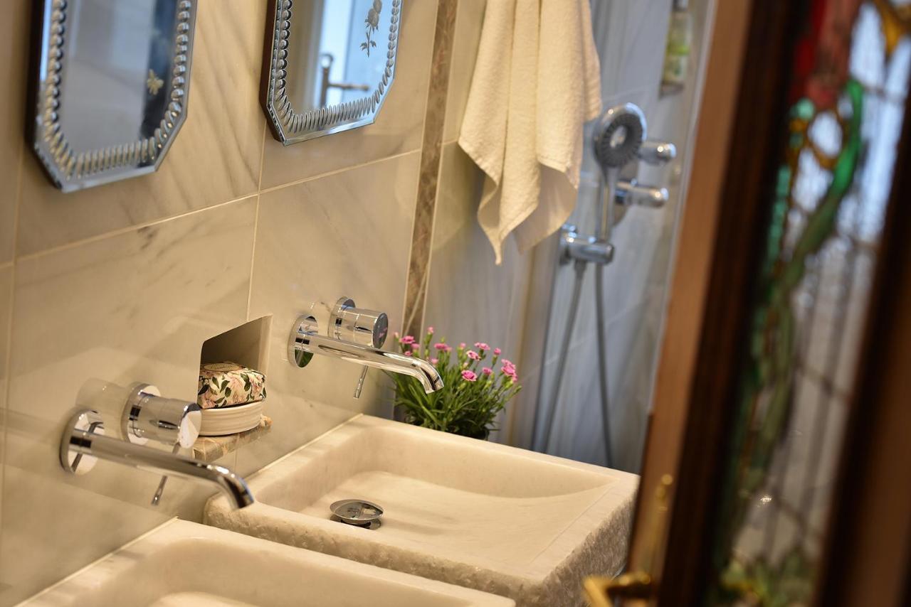 Apartman Dalia Janackovo Nabrezi Prague Luaran gambar